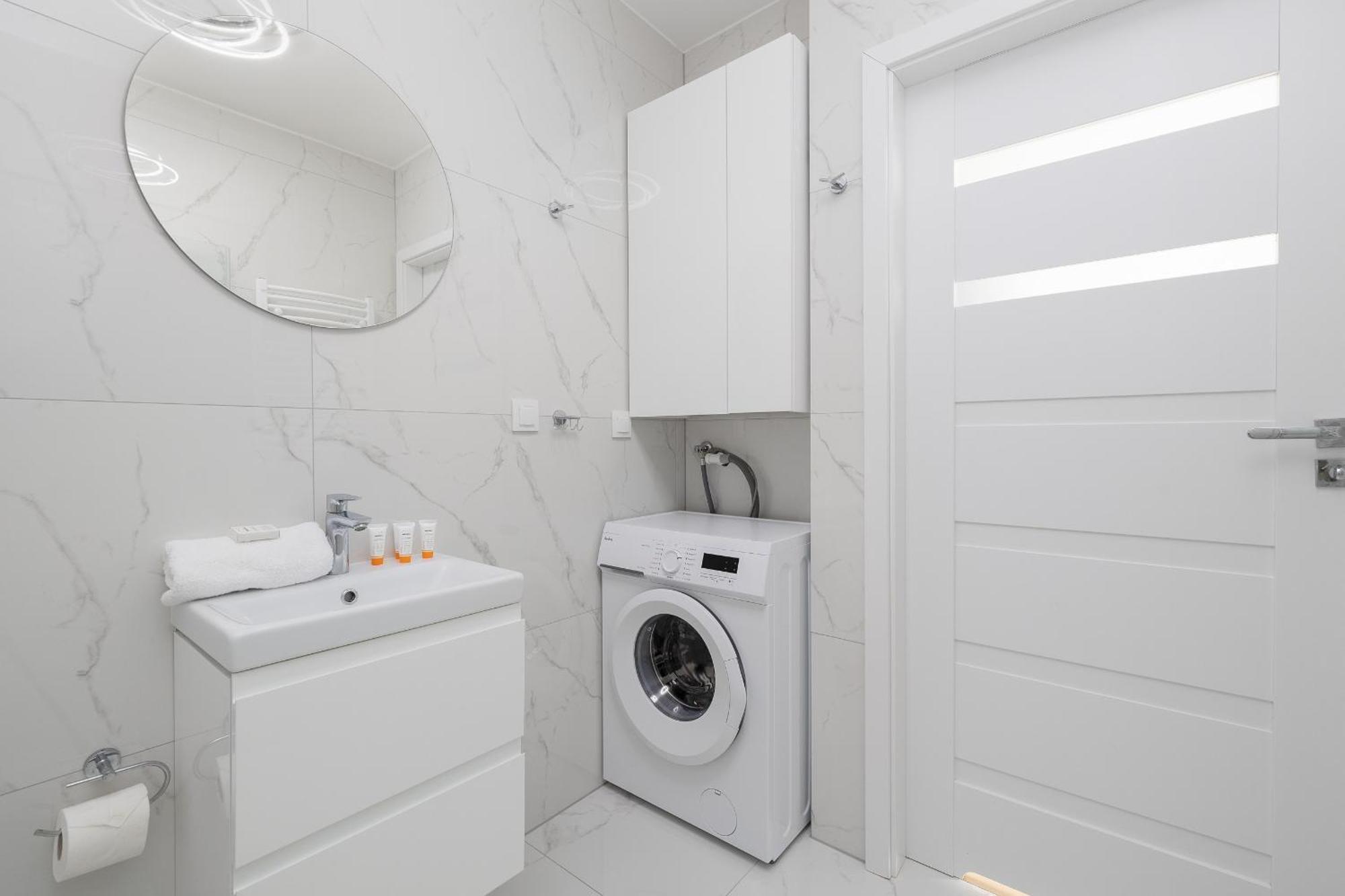 Apartment Seaside Porta Mare With Balcony By Renters Kolberg